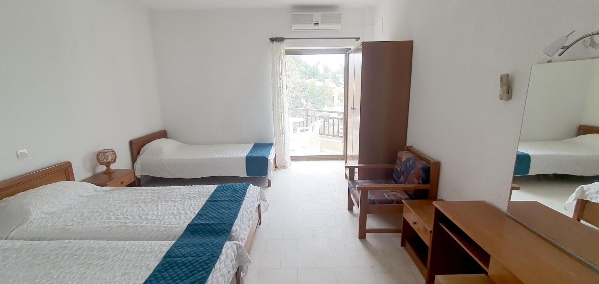 Hotel Pashos كريوبيجي المظهر الخارجي الصورة