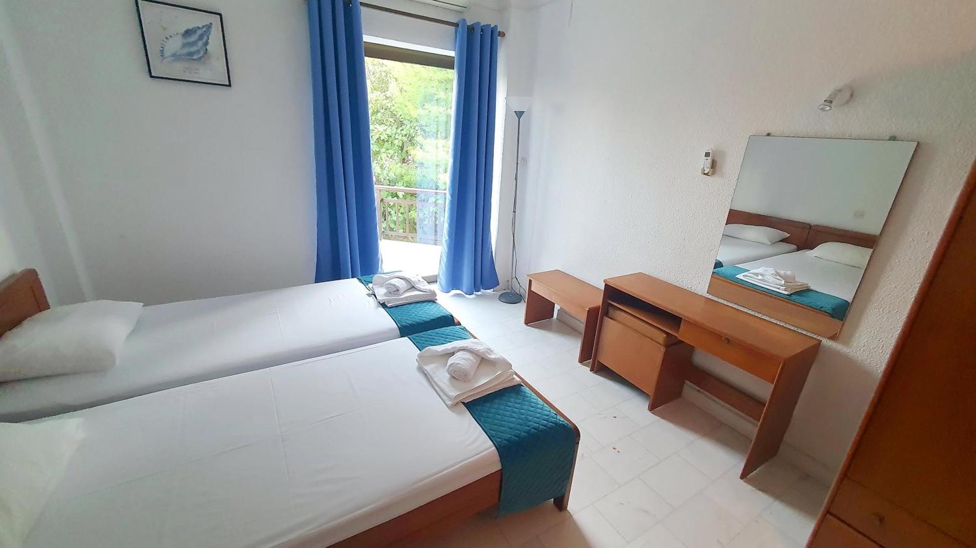 Hotel Pashos كريوبيجي المظهر الخارجي الصورة